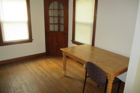 503 Bowles - 11