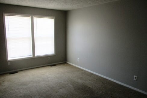 700 N Golfcrest #1-11