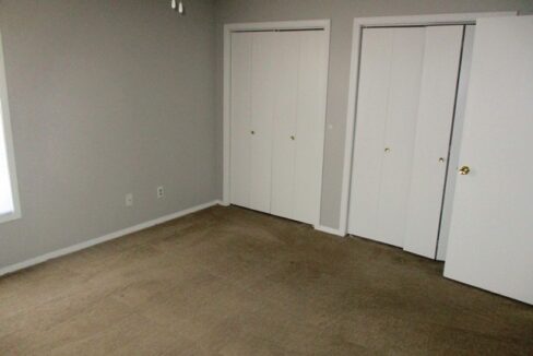 700 N Golfcrest #1-3