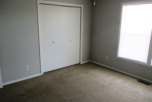 700 N Golfcrest #1-6