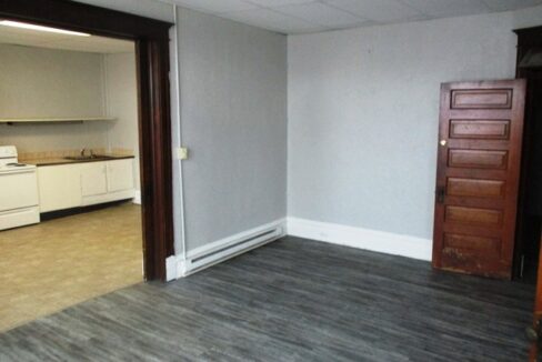 310 Main 16